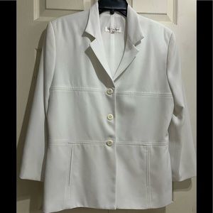 San Francisco Women’s White Blazer In Size Large